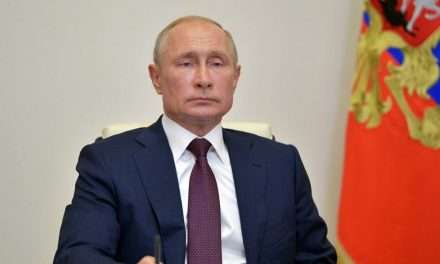 Putin: “Disponibile al dialogo con l’Ucraina, è da Kiev che non si percepiscono segnali”