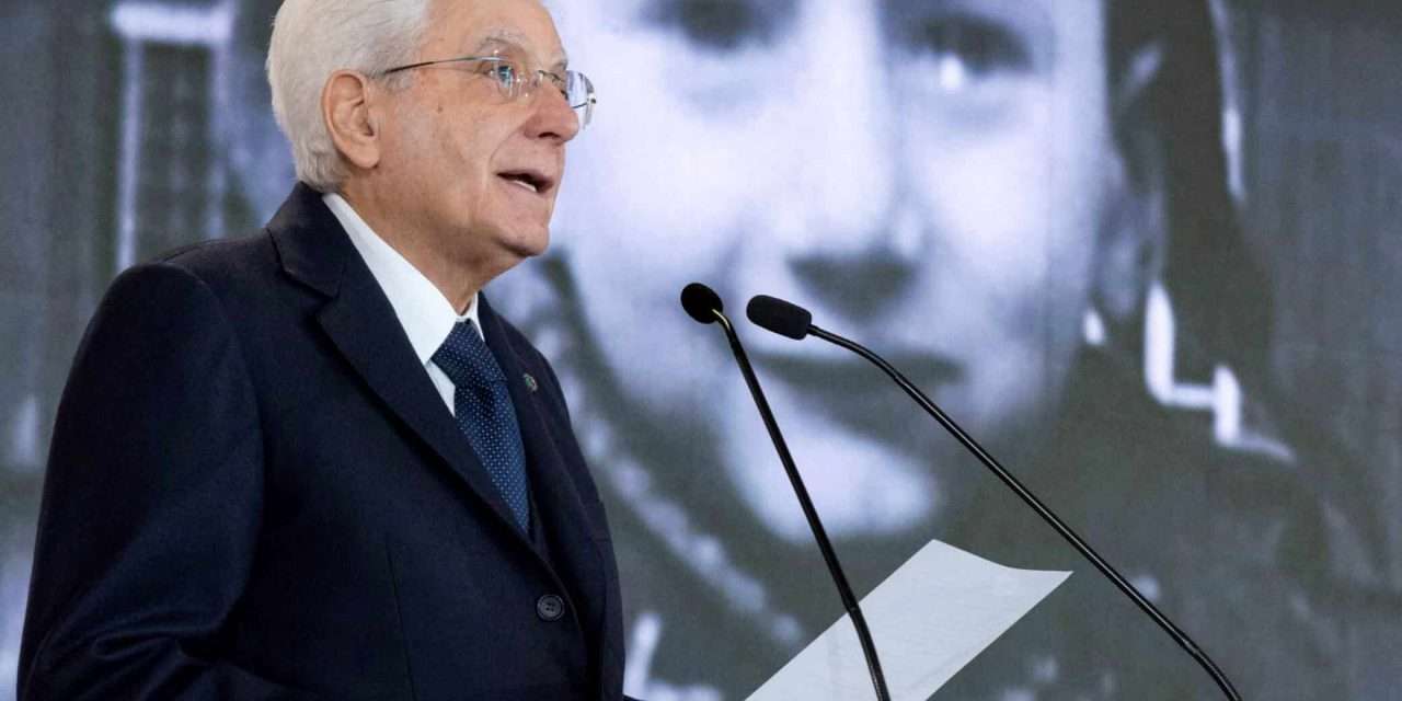 Giornata della Memoria, Mattarella: “Gli anni che sono passati non attenuano lo sconforto”