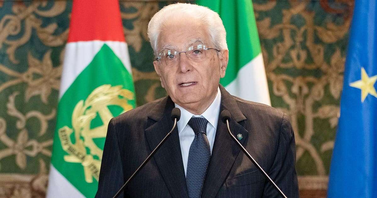 Giornata della ricerca, Mattarella: “La battaglia contro il cancro è un’impresa collettiva, ricerca motore dell’umanità”