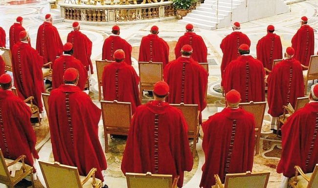 Conclave, ultimo giorno prima dell’extra omnes