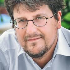 Mentre Harvard arde sotto le minacce trumpiane, il saggio di Luciano Vanni ci riporta al senso della parola cultura