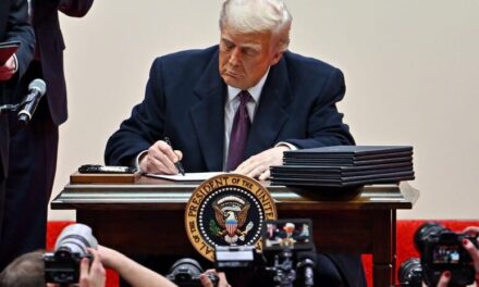 Crisi nelle università USA: Card denuncia i tagli alla ricerca sotto Trump