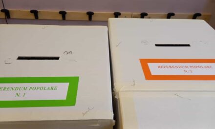 Referendum, oggi urne aperte fino alle 15