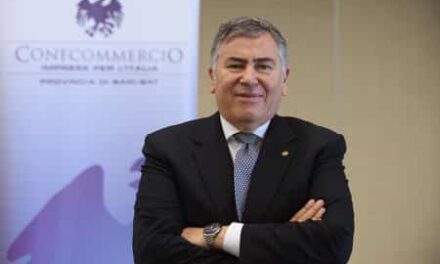 Confcommercio. Sangalli invoca regole chiari. Meloni rivendica la crescita del Pil