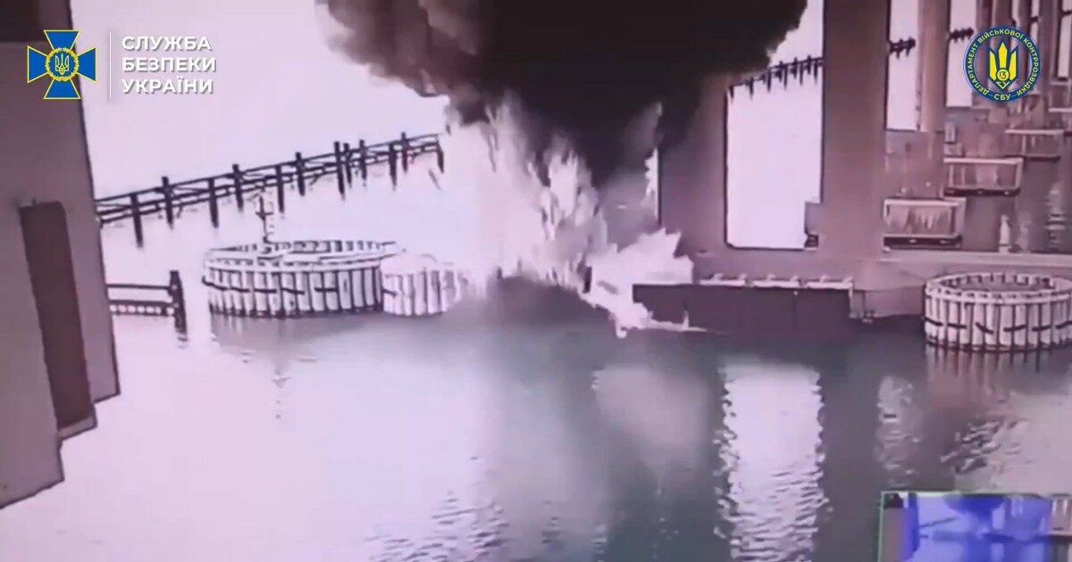 Attacco ucraino al ponte di Crimea: colpita la struttura di Kerch