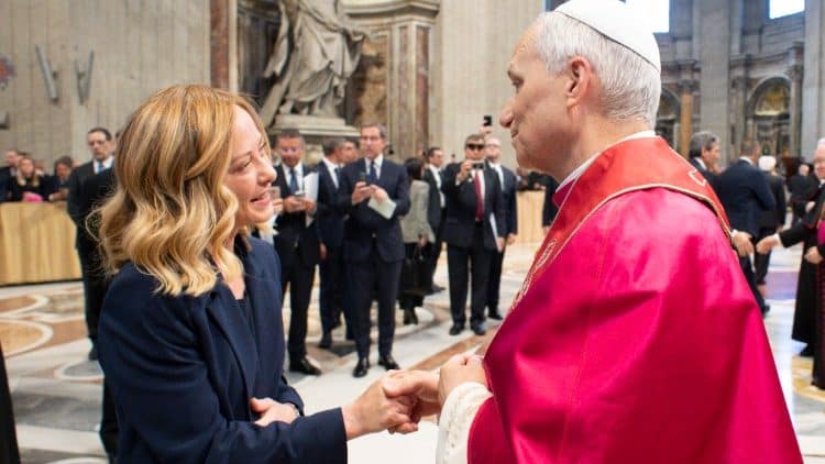 Meloni in udienza privata da Papa Leone XIV: incontro in Vaticano con la premier italiana