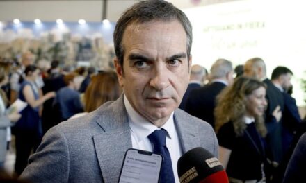 Roberto Occhiuto si dimette da presidente della Calabria e si ricandida: “Decidano i calabresi”