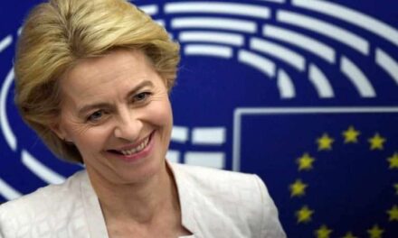 Von der Leyen, bocciata la mozione sullo Pfizergate