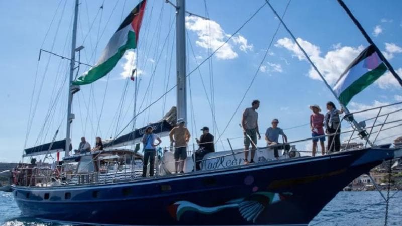 Global Sumud Flotillaper Gaza salpa da Barcellona: attivisti e personalità internazionali in missione umanitaria