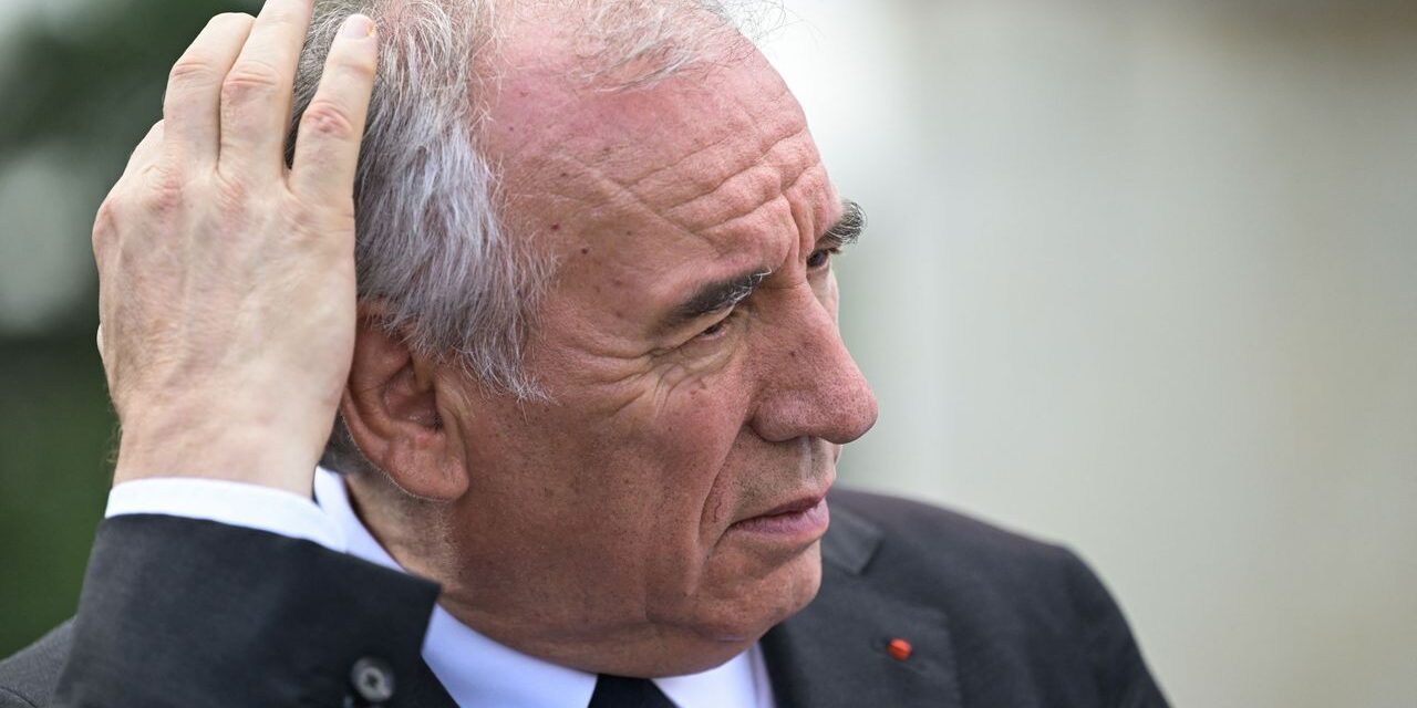 Si accende lo scontro tra Francia e Italia. Bayrou accusa, Roma risponde