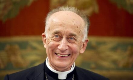 Cardinale Camillo Ruini ricoverato per blocco renale: condizioni stabili a 94 anni