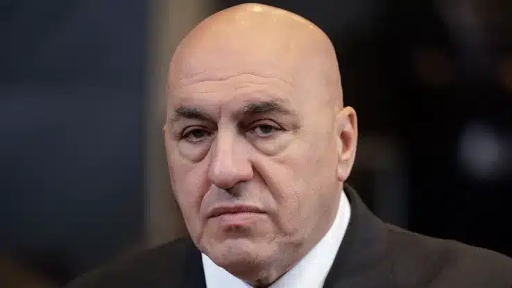 Hackerato l’account X del ministro della Difesa Guido Crosetto