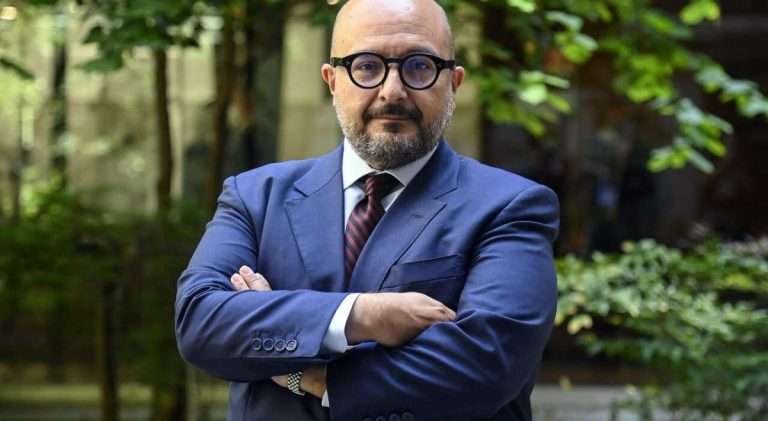 Gennaro Sangiuliano pronto al ritorno in politica: possibile candidatura in Campania per FdI