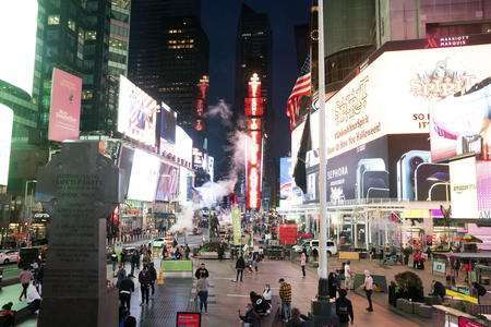 432 Park Avenue a rischio deterioramento: crepe e allarmi strutturali nella torre dei miliardari