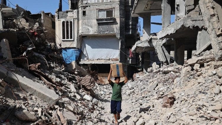 Nuovi raid israeliani su Gaza: esplosioni vicino all’ospedale al-Shifa e riunione d’emergenza convocata da Netanyahu