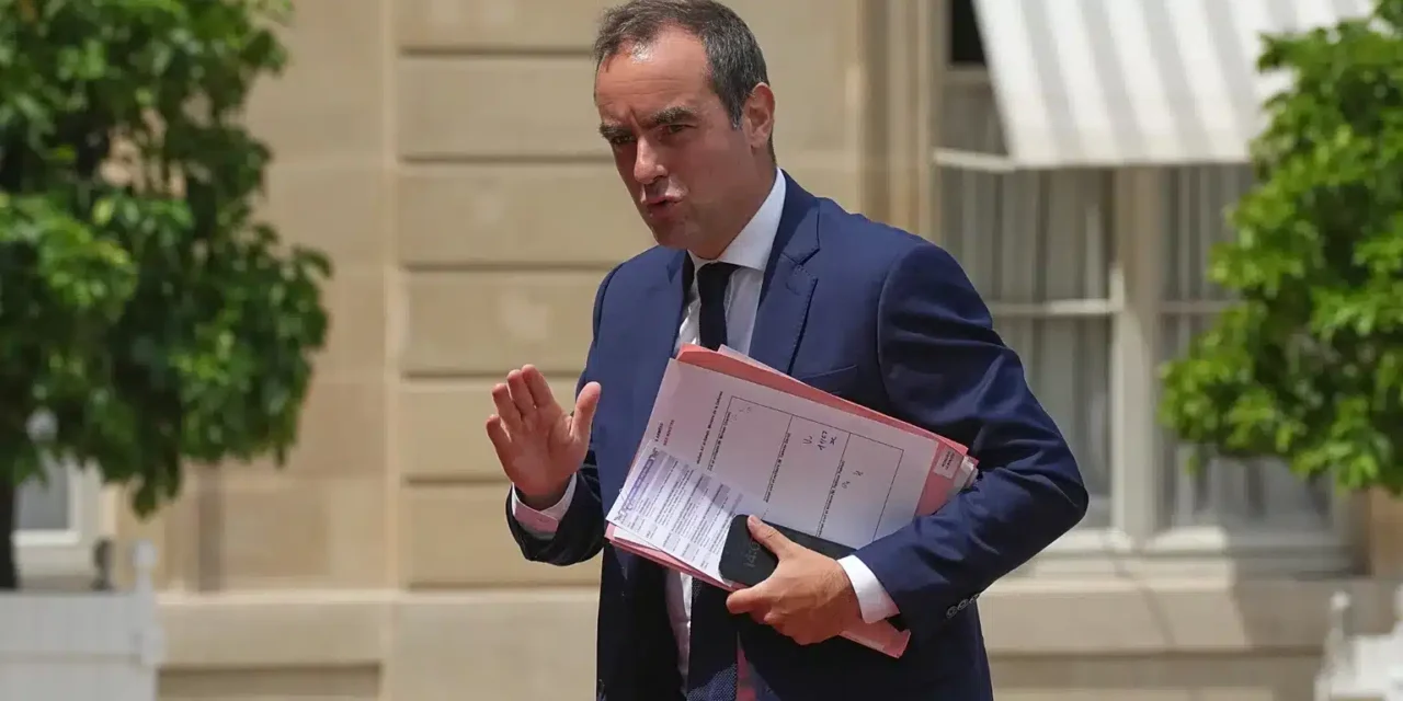 Francia. La “Mission impossible” di Lecornu. Ultimo disperato round di consultazioni