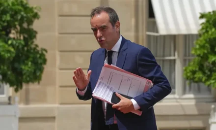 Francia. La “Mission impossible” di Lecornu. Ultimo disperato round di consultazioni