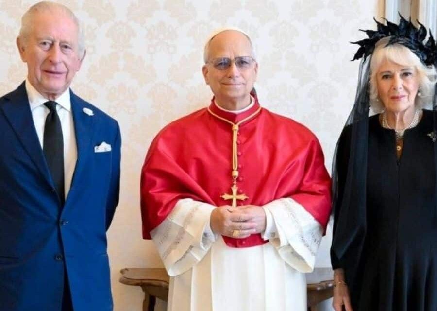 Visita di Stato di Re Carlo III in Vaticano: incontro con Papa Leone XIV e scambio di onorificenze