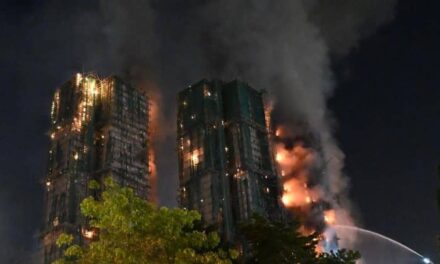 Incendio a Hong Kong: almeno 44 morti e 279 dispersi, tre arresti per omicidio colposo