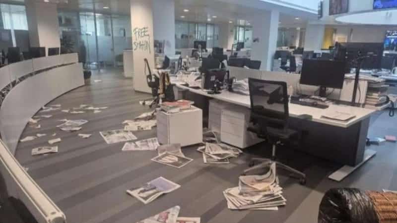 Assalto alla redazione de La Stampa: 36 manifestanti filopalestinesi identificati e denunciati a Torino