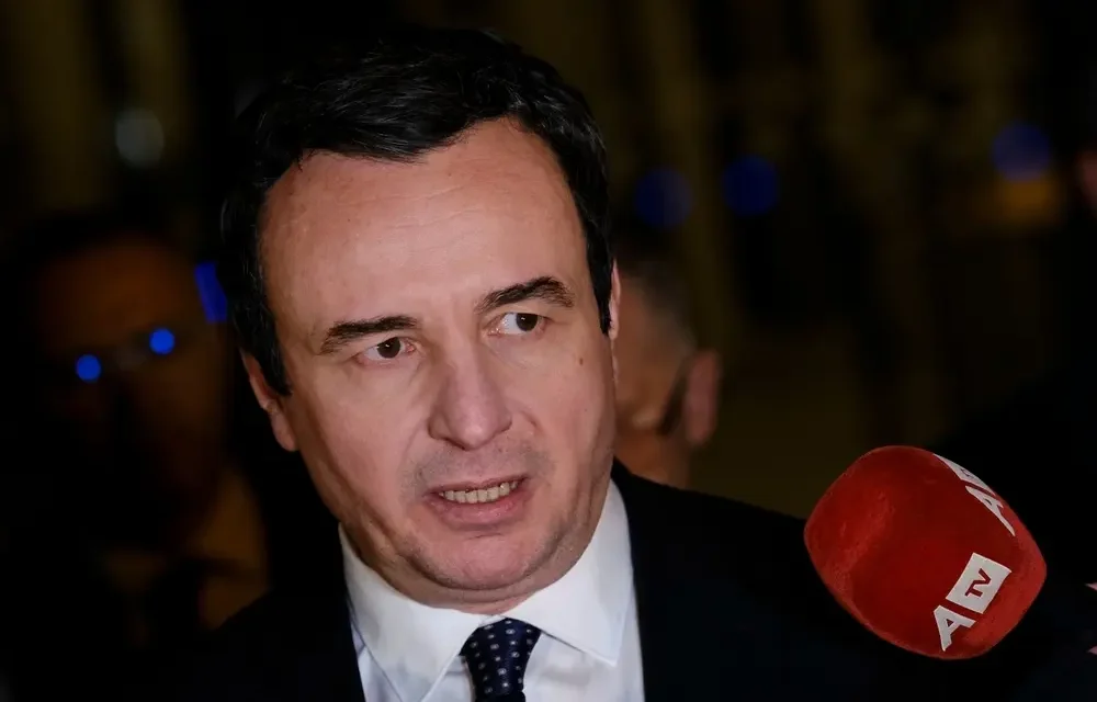 Kosovo, vittoria elettorale per Albin Kurti: Vetëvendosje cresce ma resta sotto la soglia per governare da sola