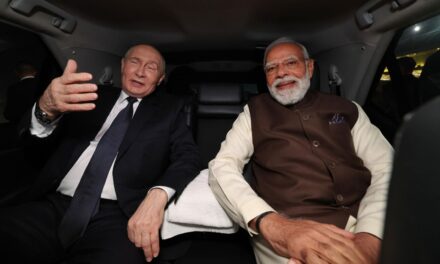Ucraina, Putin in India, Kiev si ritiri dal Dombass o useremo la forza
