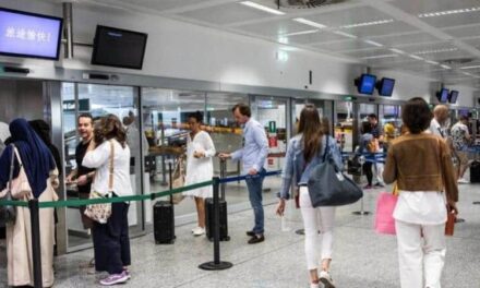 Turisti italiani bloccati a Sharm El-Sheikh e a Socotra: voli cancellati e rientri difficili