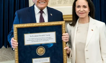 Machado incontra Trump alla Casa Bianca e gli consegna il suo Nobel per la Pace