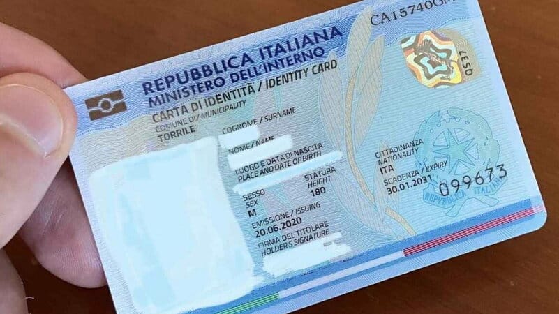 Carta d’identità elettronica, novità per gli over 70: validità di 50 anni e rinnovo semplificato