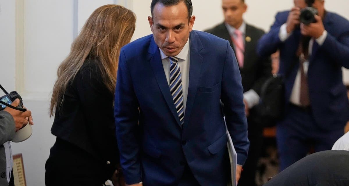 Perù, il presidente ad interim José Jerí sotto indagine per incontri segreti con imprenditori cinesi