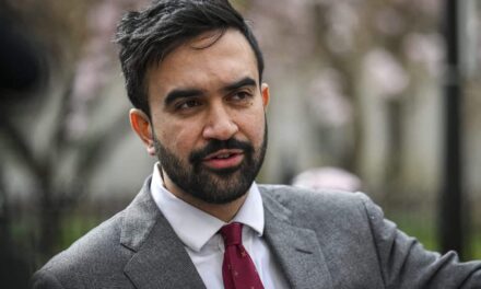 New York, il sindaco Mamdani propone una tassa sui milionari per ridurre il deficit