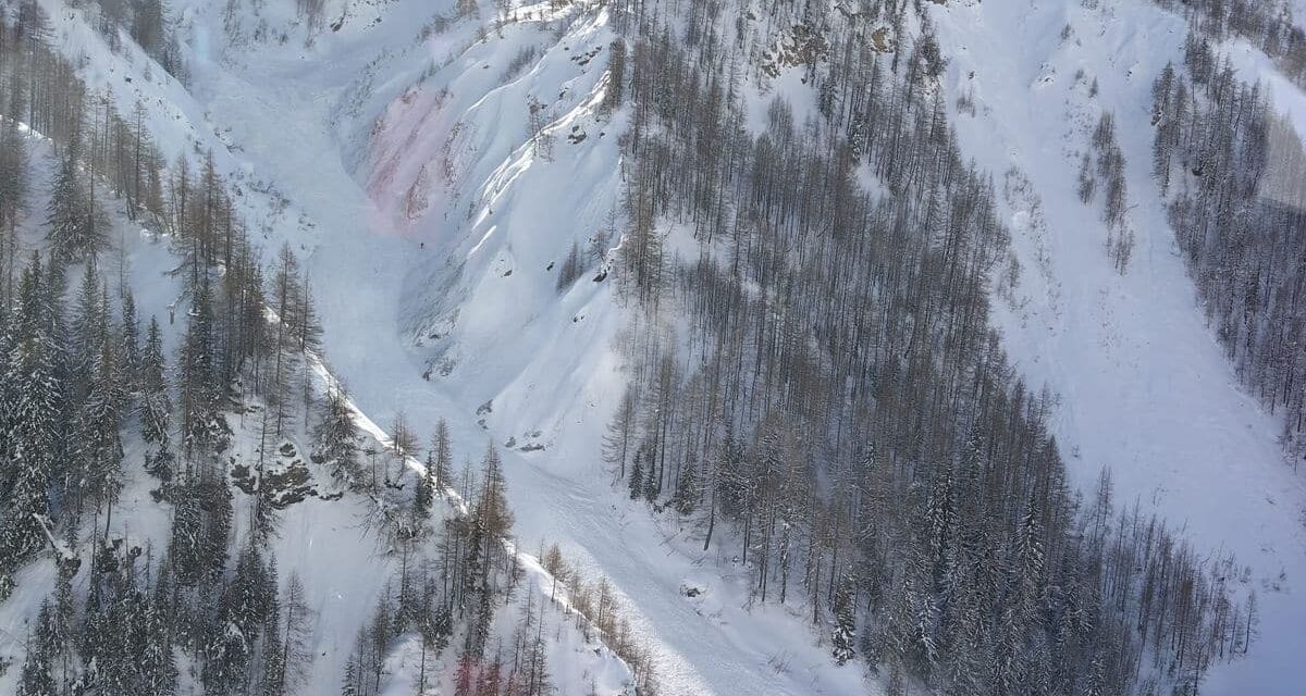 Valanga in Val Veny sopra Courmayeur: due morti e un ferito grave tra sciatori freeride
