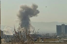 Medio Oriente in fiamme dopo l’attacco di Usa e Israele all’Iran. Gravi rappresaglie negli Emirati, colpite Doha e Abu Dhabi