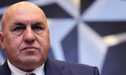 Crosetto: “Nessuna minaccia diretta all’Italia, ma il rischio terrorismo resta elevato”