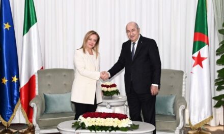 Meloni ad Algeri: energia, sicurezza e Piano Mattei al centro del vertice con Tebboune