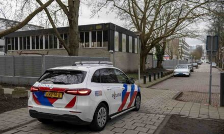 Esplosione davanti a una scuola ebraica ad Amsterdam: nessun ferito. La sindaca: «Attacco deliberato»