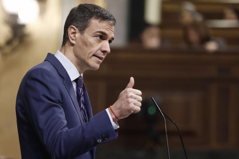 La Spagna vieta lo spazio aereo ai voli legati all’offensiva contro l’Iran