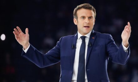 Macron annuncia aumento delle testate nucleari francesi