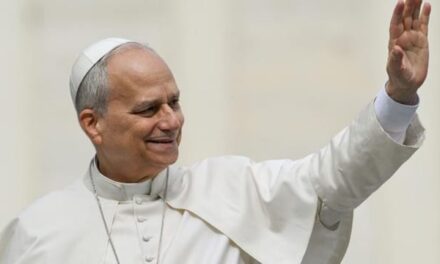 Papa Leone XIV in Africa: “Dio non sta coi prepotenti”. E Trump rincara la dose contro il Pontefice