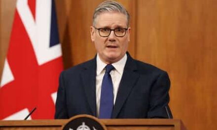 Starmer sfida Trump: “Il Regno Unito non entrerà nella guerra in Iran”