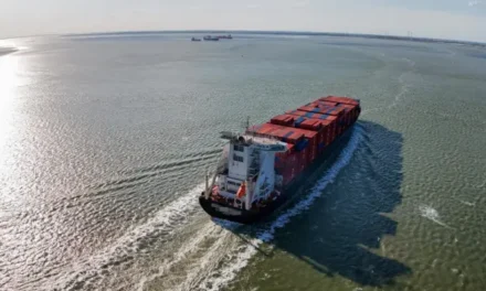 Meloni congela l’accordo militare con Israele mentre cresce la tensione nello Stretto di Hormuz