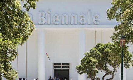 Scontro tra Bruxelles e Biennale di Venezia: rischio stop ai fondi UE per il padiglione russo