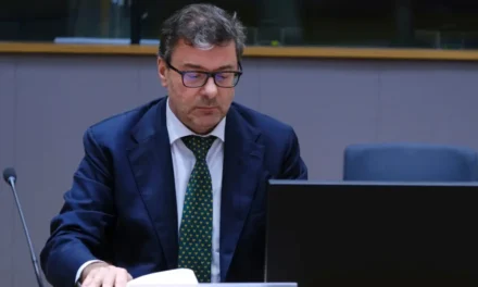 Giorgetti, il rischio recessione è concreto se crisi energetica si prolunga